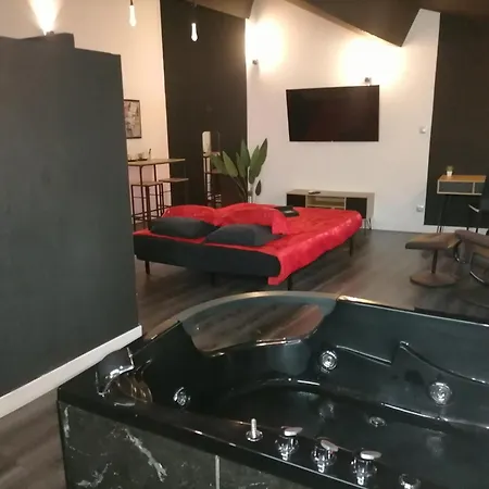 Moderne Jacuzzi Terrasse Narbona