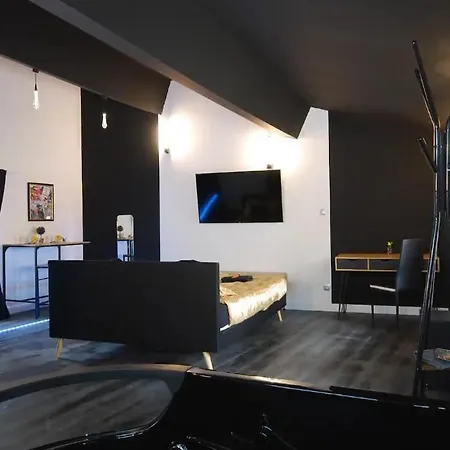Moderne Jacuzzi Terrasse * 나르본